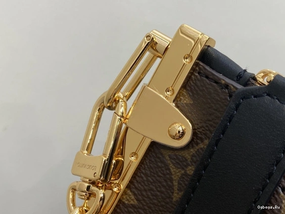 Lucky LOUIS Trunk VUITTON 0406